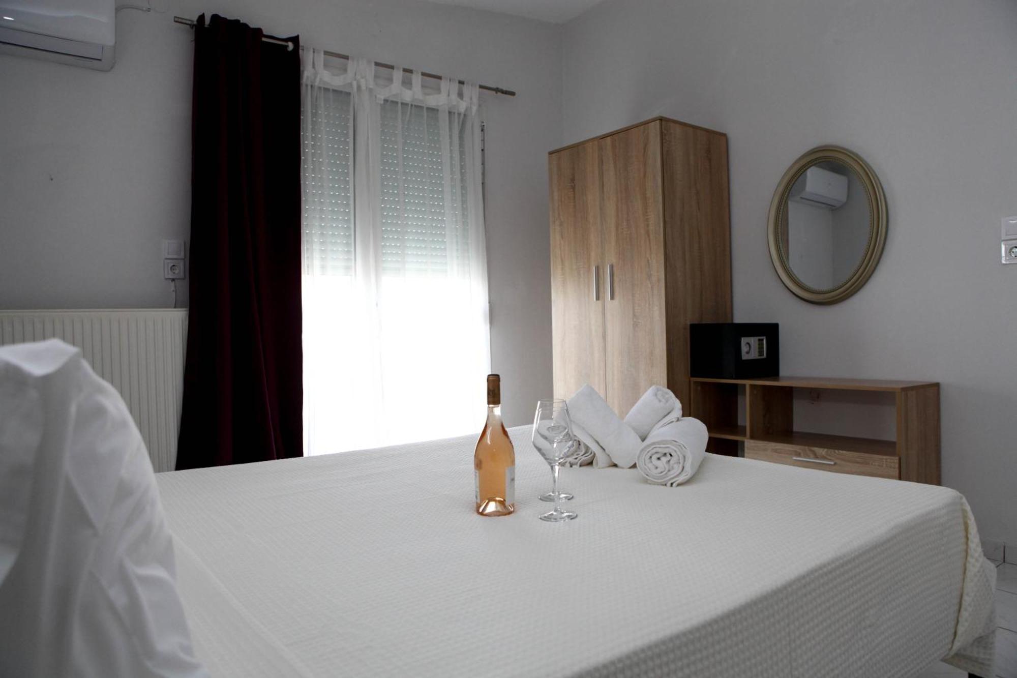 Nicole Fresh Apartments Keramotí Kültér fotó